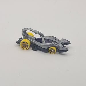 Hot Wheels Scorpedo Scorpion Gray Yellow 2014 Mattel Cars Kids Toys Collectors P